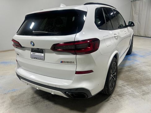 Used 2023 BMW X5 M50i w/ Executive Package image 8