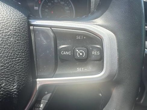Used 2022 RAM 1500 Big Horn AWD/4WD image 39