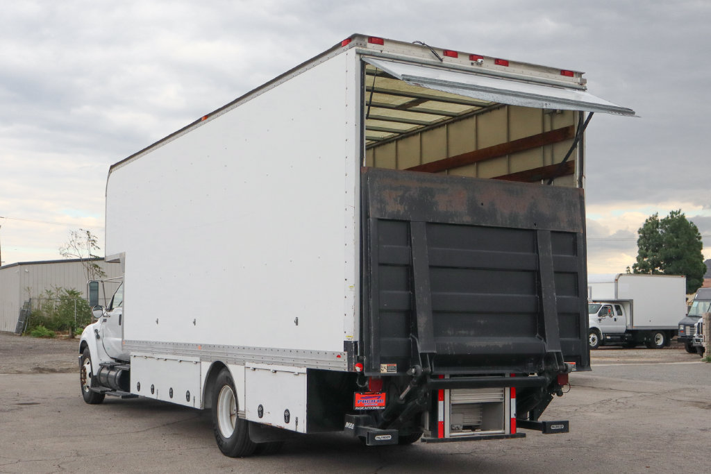 Used 2015 Ford F650 2WD Crew Cab Super Duty image 6