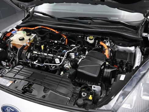 Used 2020 Ford Escape SE Sport AWD/4WD image 3