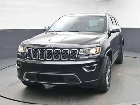 Used 2018 Jeep Grand Cherokee Limited image 3