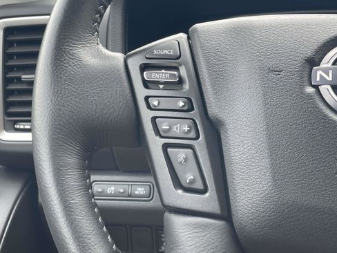 Used 2024 Nissan Frontier SV w/ SV Convenience Package image 19