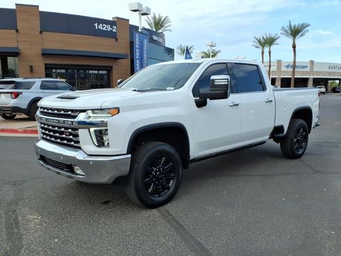 Used 2022 Chevrolet Silverado 2500 LTZ w/ LTZ Plus Package AWD/4WD image 8