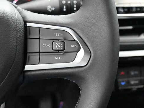 New 2026 Jeep Compass Latitude image 23