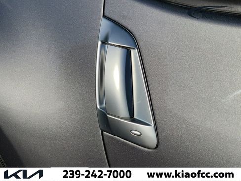 Used 2014 Nissan 370Z Touring w/ Sport Package RWD image 7