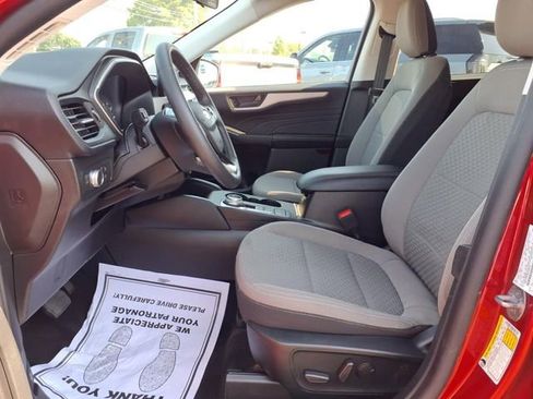 Used 2022 Ford Escape SE w/ Convenience Package image 12