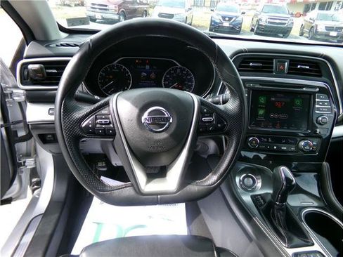 Used 2022 Nissan Maxima SV w/ Floor Mat Group image 6