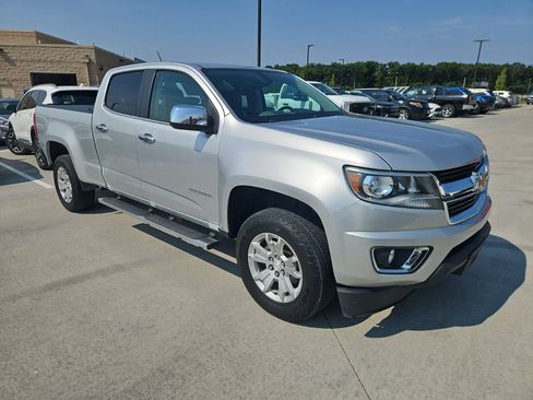 Used 2015 Chevrolet Colorado LT w/ Luxury Package RWD image 3