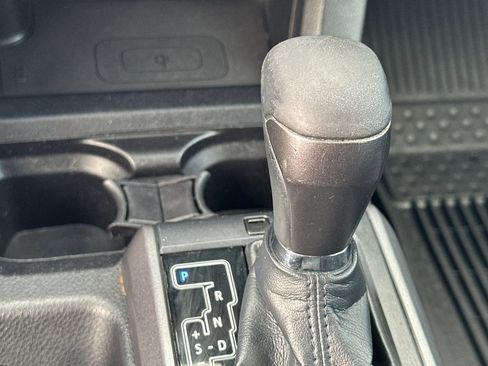 Used 2019 Toyota Tacoma TRD Sport w/ Technology Package RWD image 24