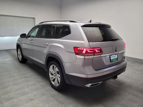 Used 2022 Volkswagen Atlas SE w/ Panoramic Sunroof Package FWD image 5