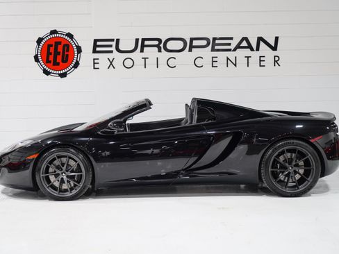 Used 2013 McLaren MP4-12C Spider RWD image 8