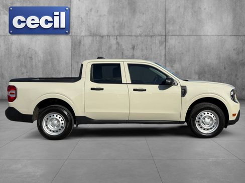 Used 2025 Ford Maverick XL FWD image 4