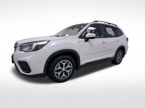 Used 2020 Subaru Forester Premium AWD/4WD image 4