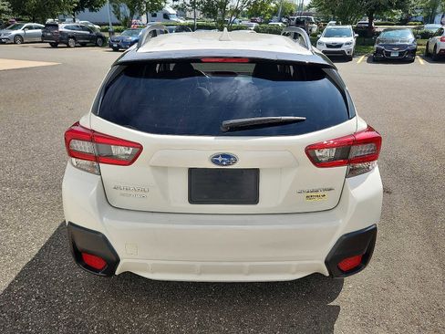 Used 2023 Subaru Crosstrek 2.0i Premium image 5
