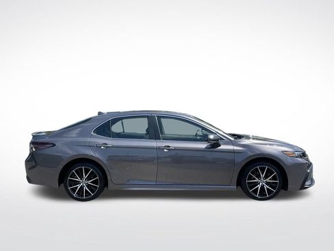 Used 2023 Toyota Camry SE FWD image 7