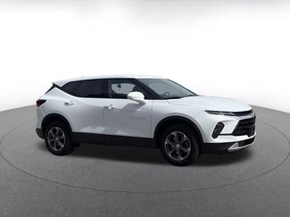 Used 2025 Chevrolet Blazer LT FWD video 2