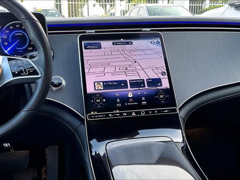 Used 2023 Mercedes-Benz EQE 350+ 4MATIC Sedan w/ Exclusive Trim Package image 6