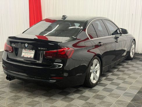 Used 2017 BMW 330i xDrive Sedan AWD/4WD image 8