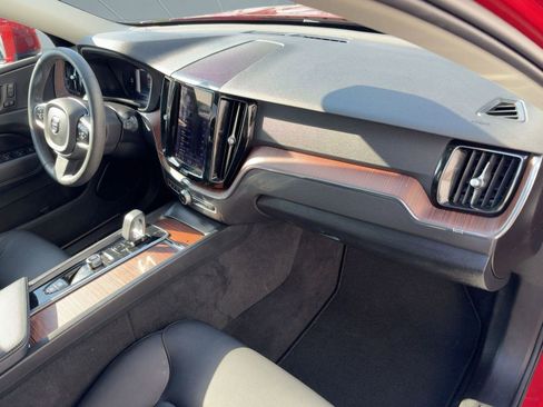 Certified 2023 Volvo XC60 B5 Plus w/ Protection Package Premier image 31