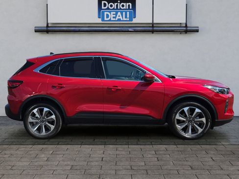 Used 2024 Ford Escape Platinum w/ Class II Trailer Tow Package image 2