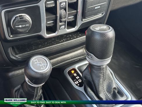 Used 2024 Jeep Wrangler Sport S image 23