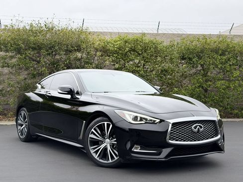 Used 2017 INFINITI Q60 3.0t w/ Premium Plus Package 3.0T RWD image 1