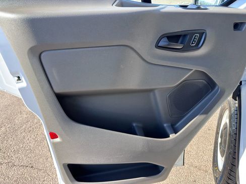 Used 2024 Ford Transit 150 Medium Roof image 9