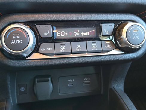 Used 2025 Nissan Versa SR w/ Trunk Package FWD image 22