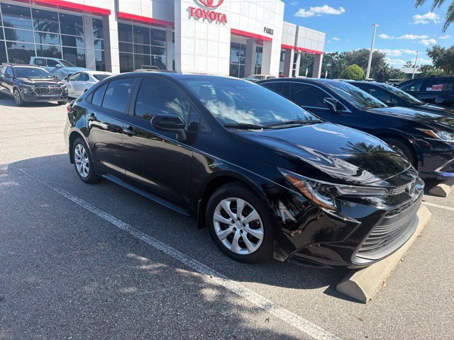 Used 2026 Toyota Corolla LE FWD image 10