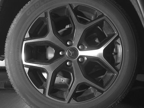 Used 2025 Jeep Compass Limited image 15