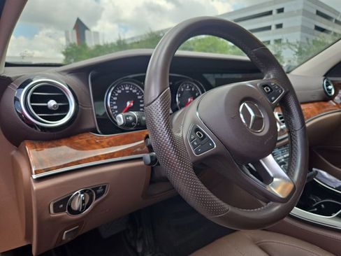 Used 2018 Mercedes-Benz E 300 image 10