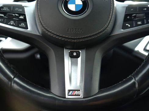 Used 2022 BMW X5 xDrive40i w/ M Sport Package AWD/4WD image 17