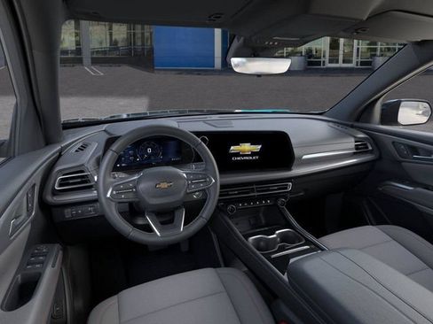 New 2026 Chevrolet Traverse LT w/ Driver Confidence Package FWD image 15