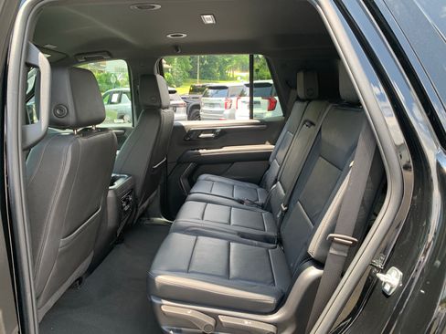 Used 2025 Chevrolet Tahoe Z71 AWD/4WD image 31