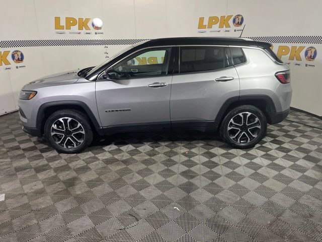Used 2023 Jeep Compass Limited AWD/4WD image 6