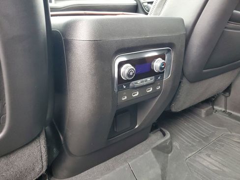 Certified 2023 GMC Yukon Denali Ultimate w/ LPO, Floor Liner Package AWD/4WD image 33