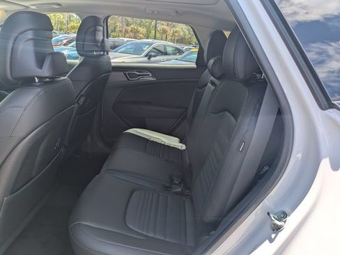Used 2025 Kia Sportage SX FWD image 14