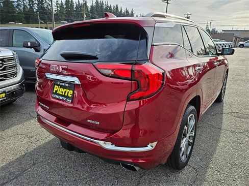 Used 2019 GMC Terrain Denali w/ Advanced Safety Package image 4
