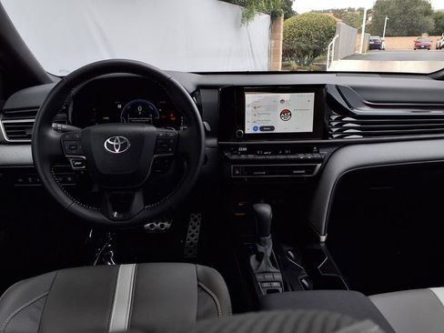 Used 2026 Toyota Camry SE FWD image 20