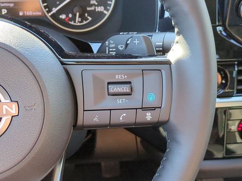 New 2025 Nissan Pathfinder SL image 19