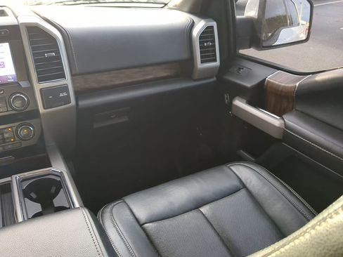 Used 2020 Ford F150 Lariat image 15