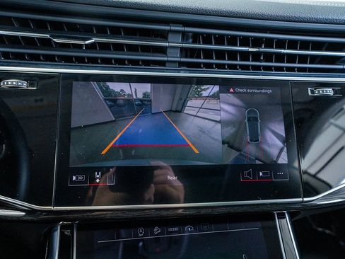 Used 2024 Audi Q8 Premium Plus w/ Premium Plus Package image 44