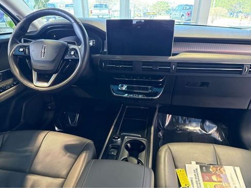 Used 2023 Lincoln Corsair Reserve w/ Equipment Group 202A AWD/4WD image 17