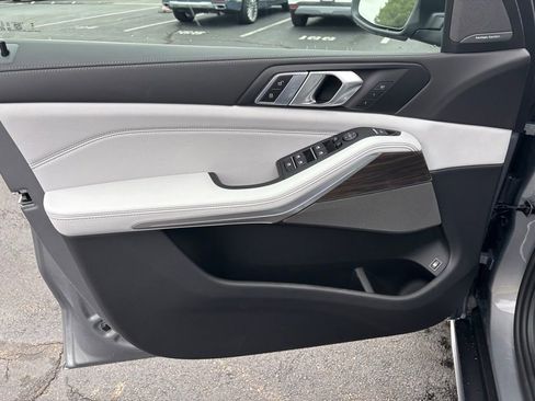 New 2026 BMW X5 xDrive50e w/ Executive Package image 13