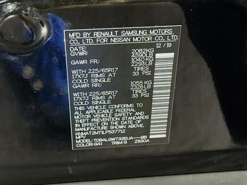 Used 2020 Nissan Rogue SV FWD image 40
