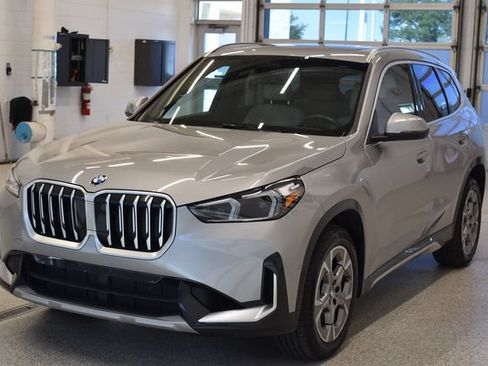 Used 2025 BMW X1 xDrive28i w/ Convenience Package AWD/4WD image 9