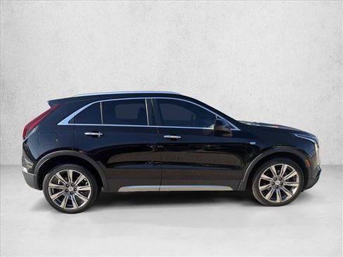 Used 2019 Cadillac XT4 Premium Luxury FWD image 6