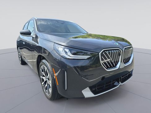 New 2026 BMW X3 xDrive30 w/ Premium Package AWD/4WD image 3