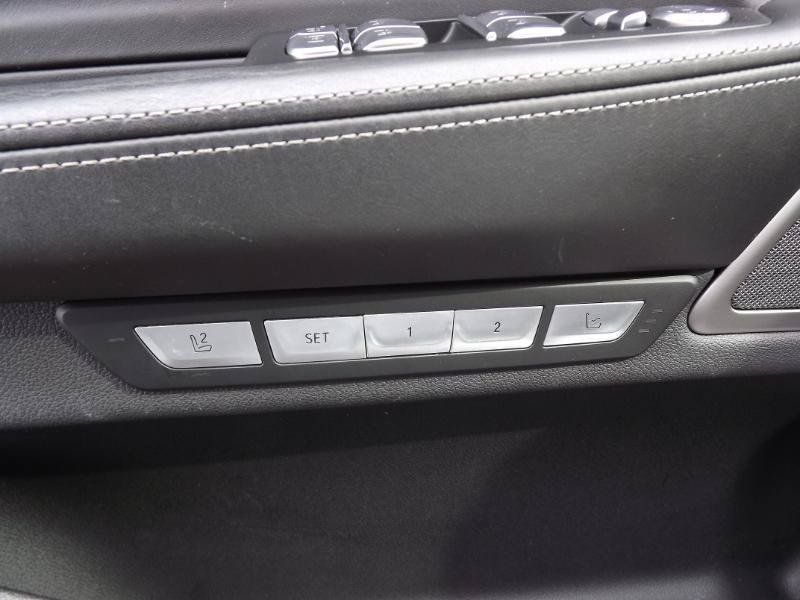 Used 2018 BMW 750i xDrive AWD/4WD image 12