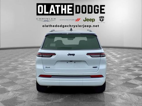 New 2026 Jeep Grand Cherokee L Summit AWD/4WD image 28